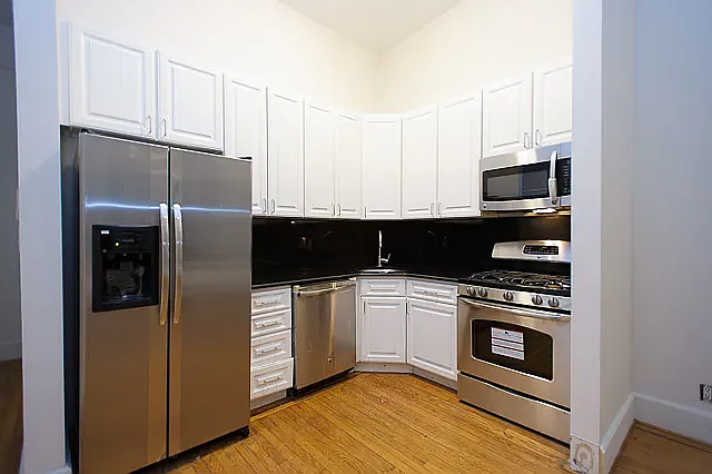 113 E 31st St #5A — Photo 1