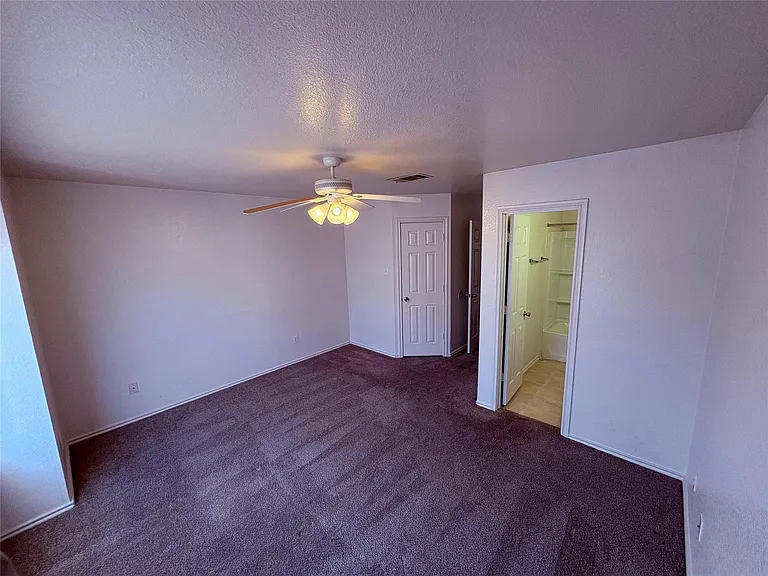 111 Cedargrove — Photo 13