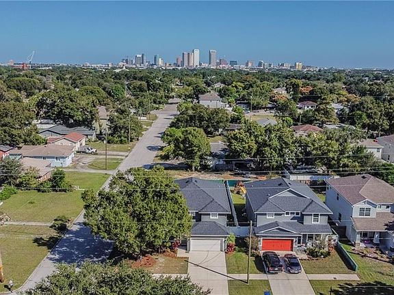 5th image of 215 N Matanzas Ave