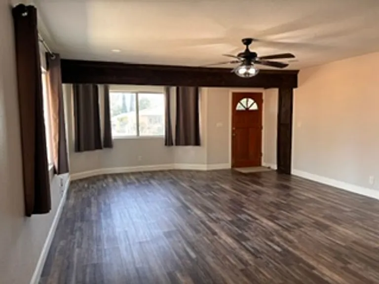 106 Brentwood Dr — Photo 5