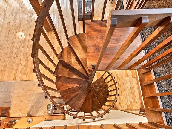 4th image of 9948 State Route 682