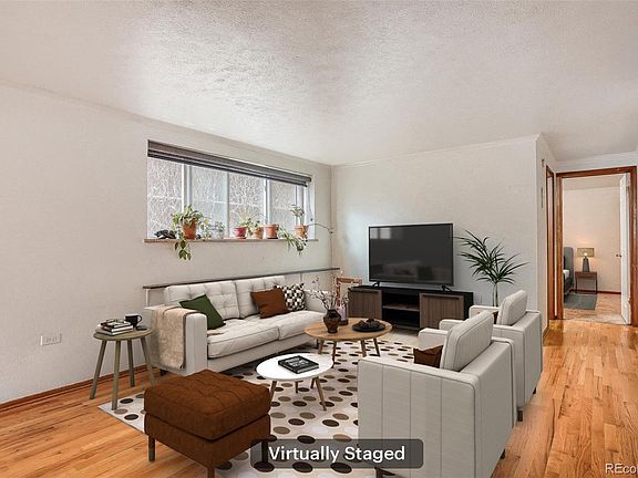3rd image of 1063 N Clarkson Street #1