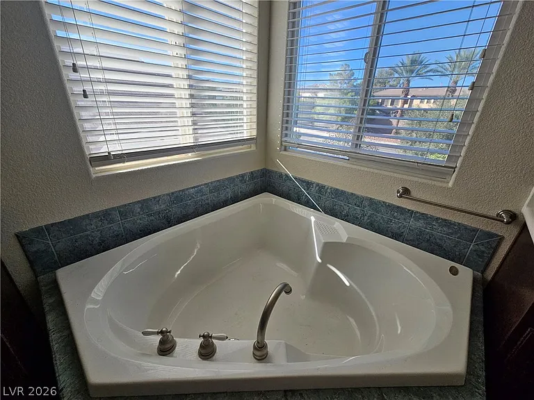 10134 Reflection Brook Ave — Photo 59
