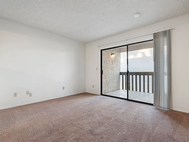 Townhomes on the Park Apartment Homes — Photo 23
