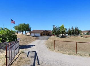 5675 Reindeer Pl, Paso Robles, CA 93446