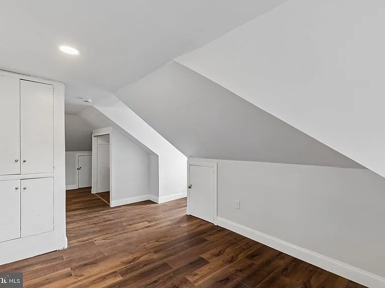 124 Lexington Ave #2 — Photo 15