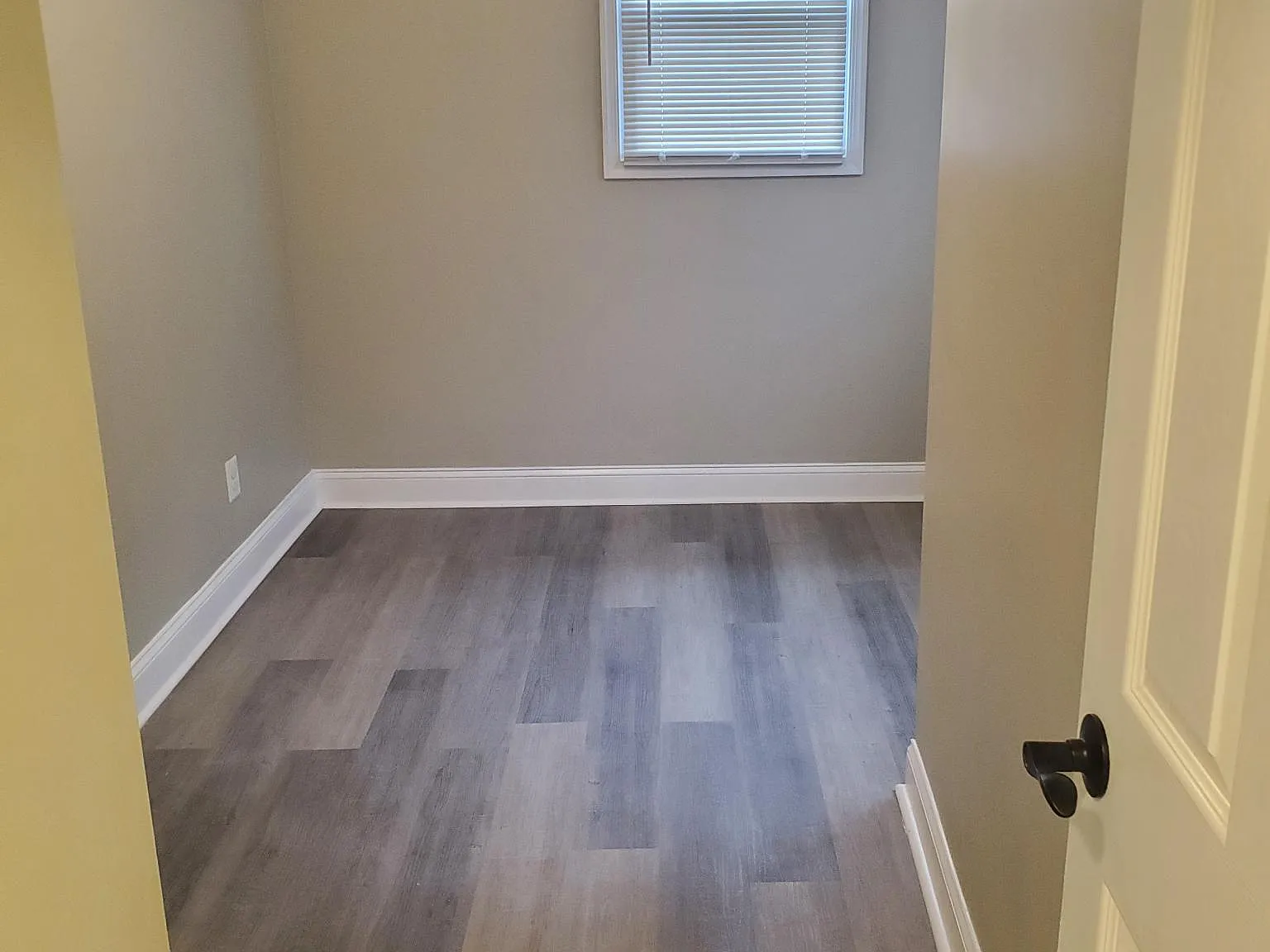 6 bed, $550 — Photo 4
