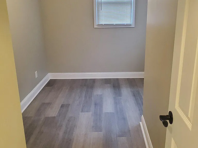 17 W Talbott St #B — Photo 16
