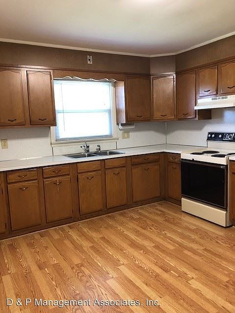 1st image of 3421 Easton Ave APT 4