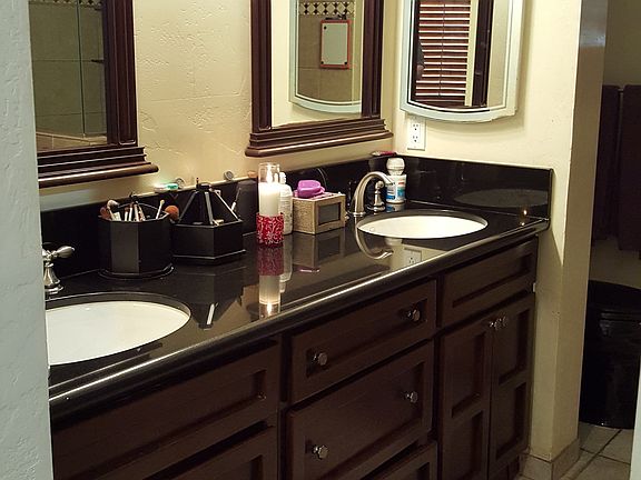 Master suite full bath