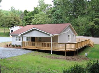 900 Bailey Rd, Franklin, NC 28734