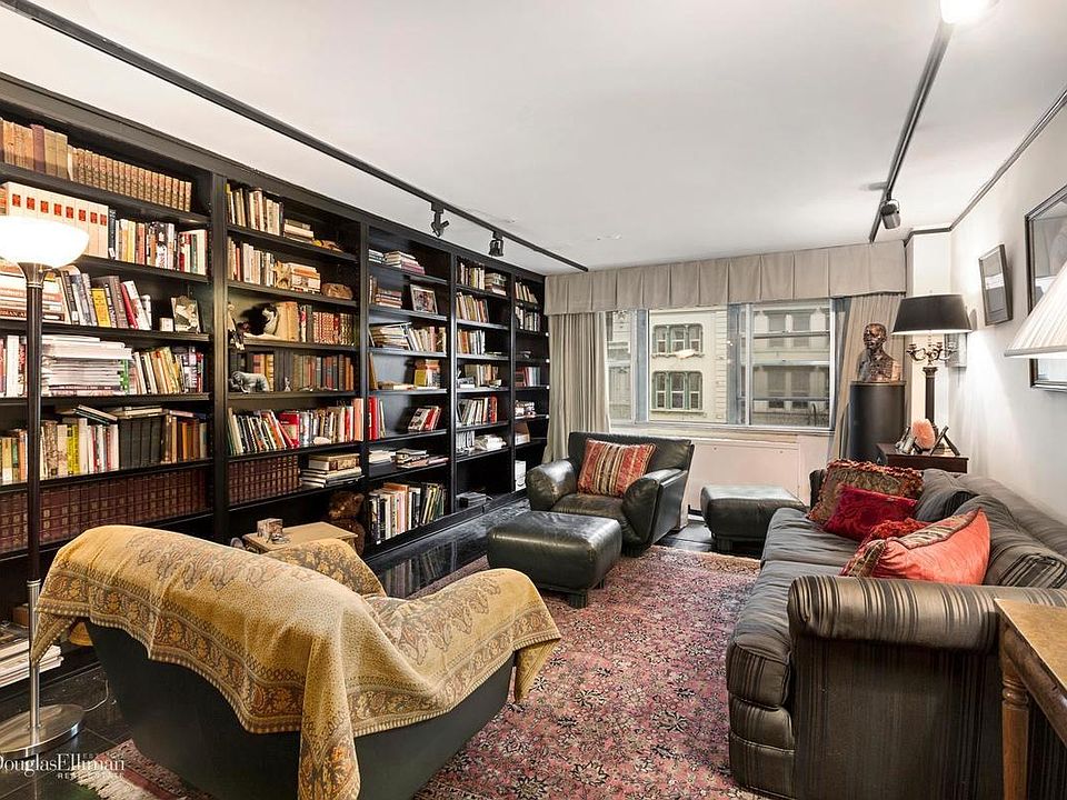 1st image of 3 W 14th St #528