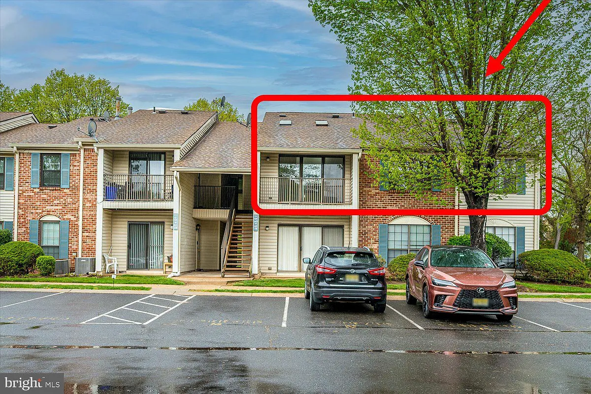 Building Photo - 64 Taylor Dr