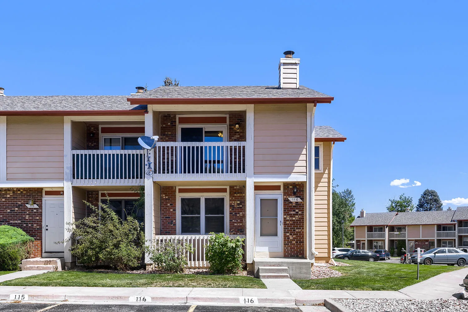 4 bed, 2.5 bath, 1920 sqft, $2,800 — Photo 1