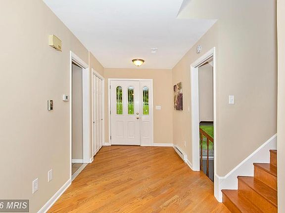 4th image of 4996 Tall Oaks Dr