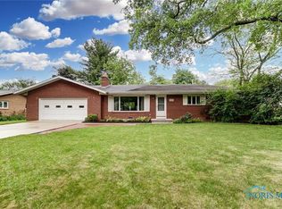 509 Hillcrest Dr, Bowling Green, OH 43402
