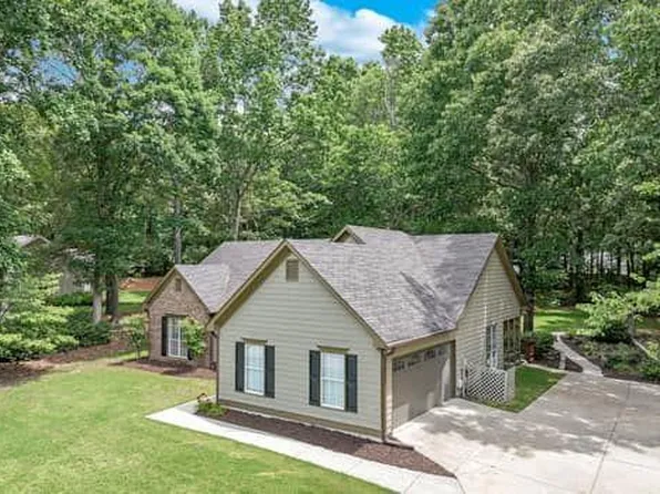 2105 Huntington Hill Trce, Buford, GA 30519