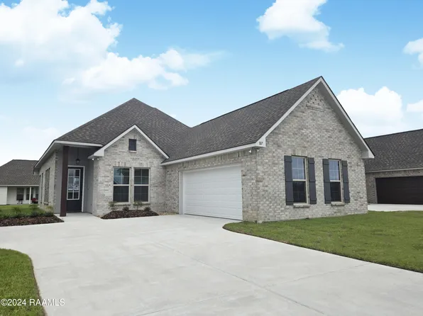 107 Hidden Meadows Dr, Lafayette, LA 70506