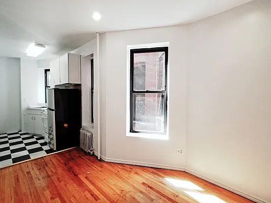 Rented by Compass | media 11