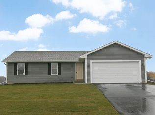 375 Cloud Mist Dr, Capron, IL 61012