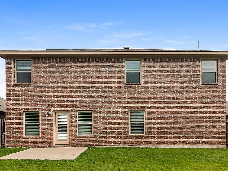 820 Horton St — Photo 17