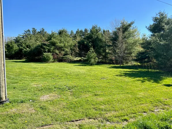 1513 Fairgrounds Rd, Ramara, ON L0K 2B0