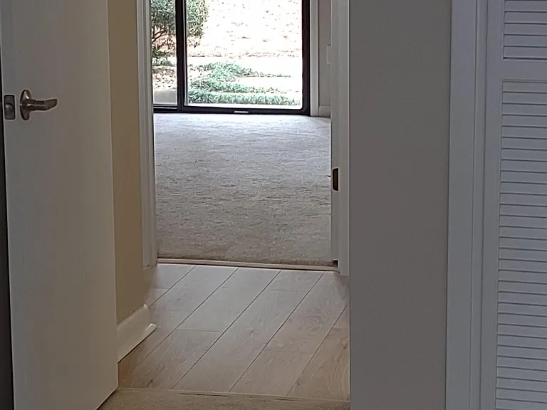 13 Village Green Cir — Photo 20