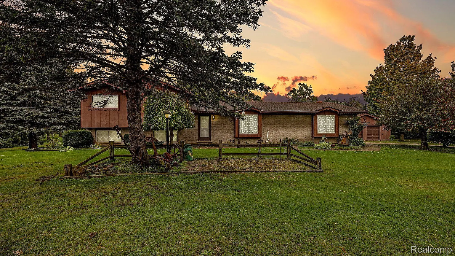 29805 Armada Ridge Rd photo 1