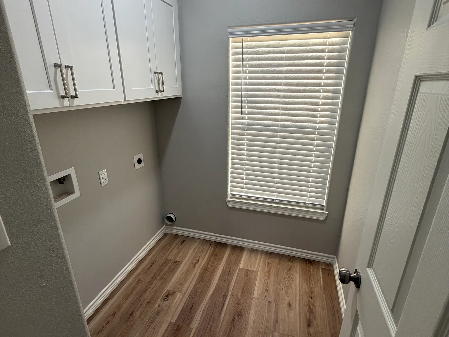 3 bed, 1211 sqft, $1,800 — Photo 4