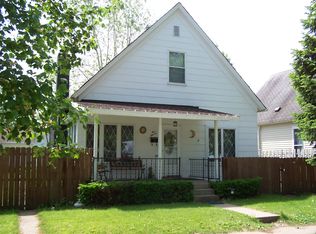 511 W 7th St, Beardstown, IL