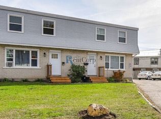 821 Barbara Ct #A, Cambridge, ON N3H 2N3