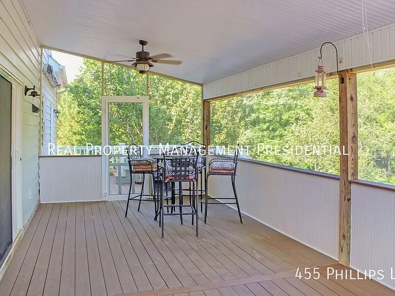 455 Phillips Ln — Photo 22