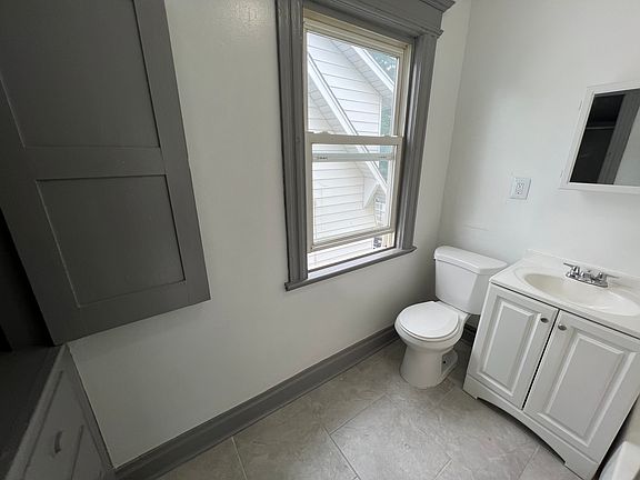 3rd image of 240 Sunset Ave #2E