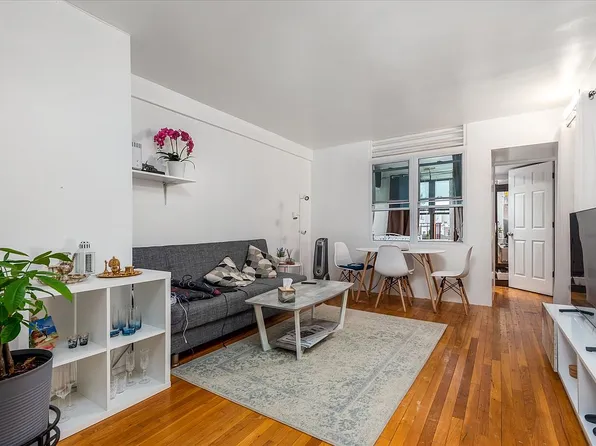 65-15 38th Ave #3D, Queens, NY 11377