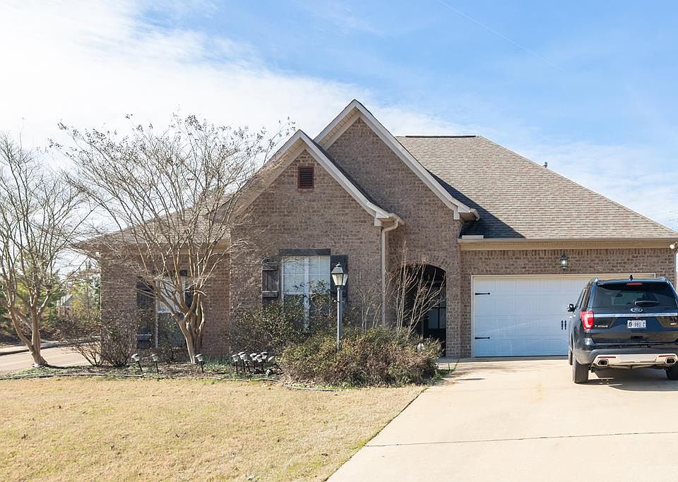 1st image of 101 Breckenridge Dr