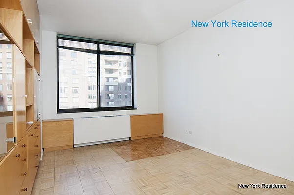 Rented by New York Residence | media 33