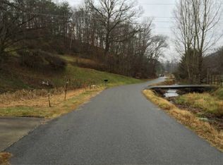 228 Bloss Branch Rd, Lavalette, WV 25535