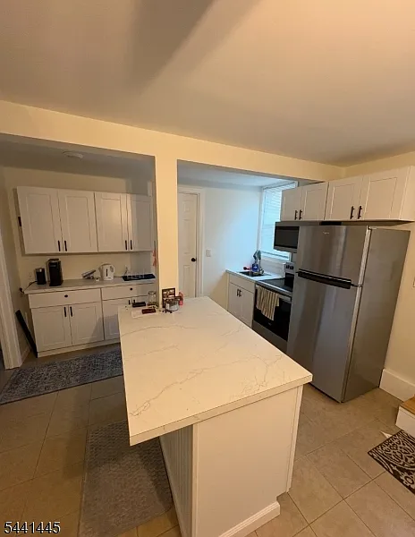 1 bed, 1.0 bath, $1,700 — Photo 3