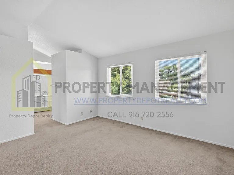 9013 Figtree Ct — Photo 33