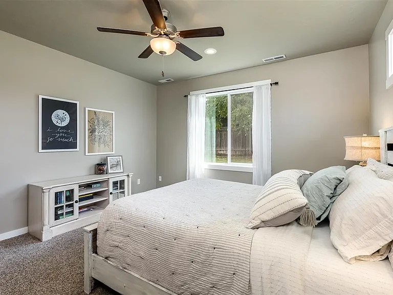 9549 Goldenpond Ct — Photo 13