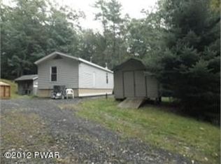 103 Mountain Ash Dr, Shohola, PA 18458