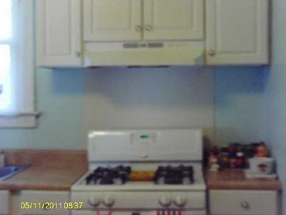 5th image of 2455 Highland Ave