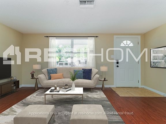 5th image of 7700 Farmlawn Dr