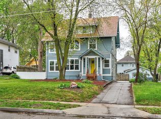 1126 36th St, Des Moines, IA 50311