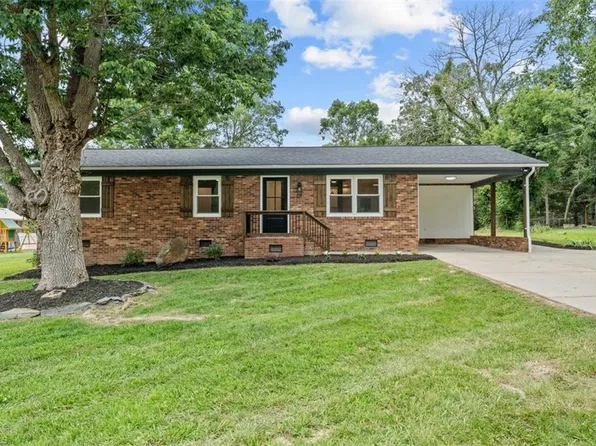 249 Farmbrook Dr, Denton, NC 27239