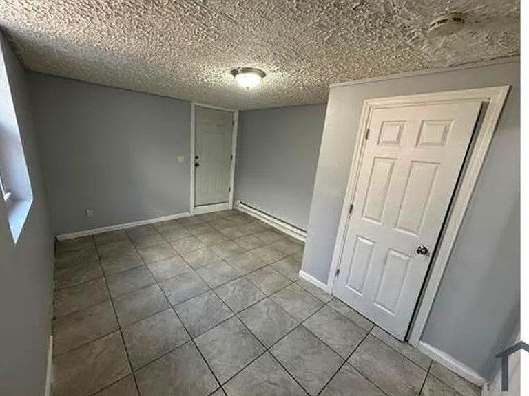 202 Brookdale Ave #B1 — Photo 4