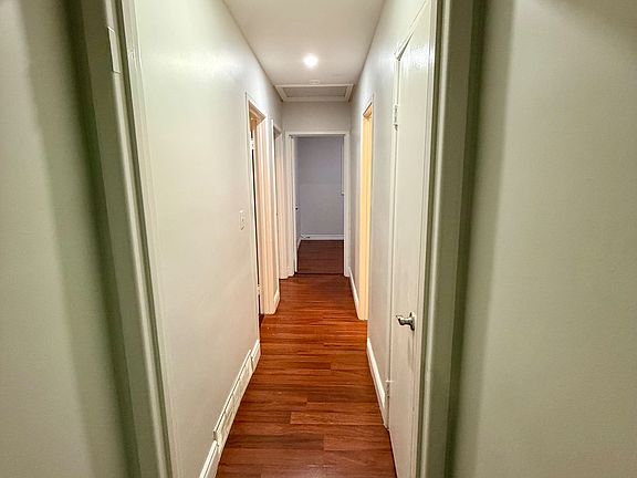 5th image of 234 Erb St E