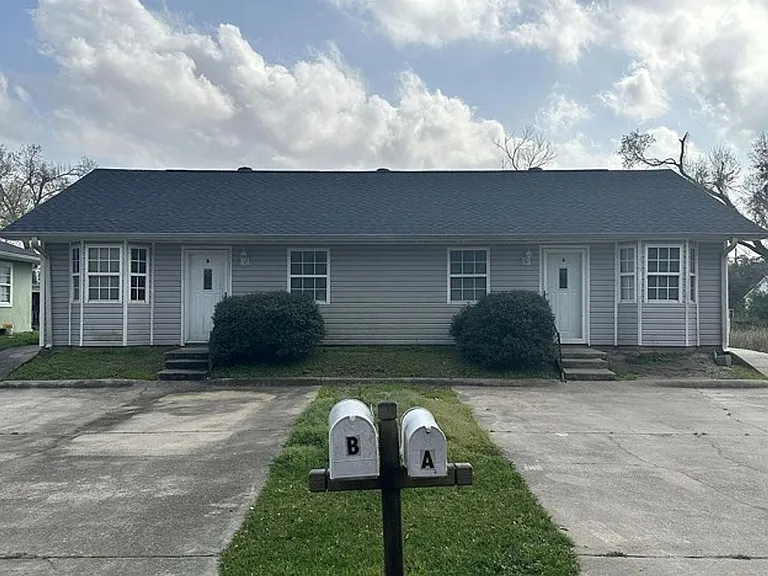 816 Link Rd — Photo 1