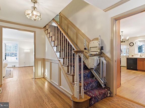 4th image of 416 Rices Mill Rd