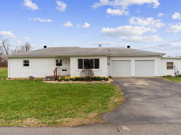 550 Grand St, Hope, IN 47246